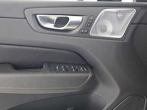 Volvo  Ultra Dark Recharge Plug-In Hybrid AWD T8 Twin Engine EU6d HUD AD StandHZG AHK