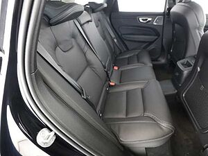 Volvo  Ultra Dark Recharge Plug-In Hybrid AWD T8 Twin Engine EU6d HUD AD StandHZG AHK