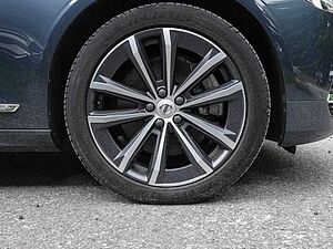Volvo  Kombi Inscription Recharge Plug-In Hybrid AWD T6 Twin Engine EU6d HUD StandHZG A
