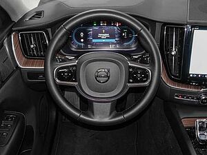 Volvo  Ultimate Dark Recharge Plug-In Hybrid AWD T8 Twin Engine EU6d HUD AD StandHZG AH