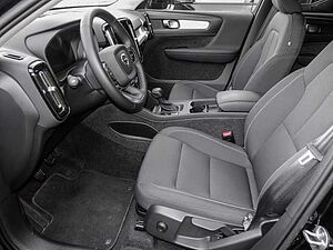 Volvo  Momentum Pro 2WD T2 EU6d Navi digitales Cockpit Soundsystem LED Kurvenlicht Sche