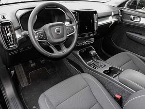 Volvo  Momentum Pro 2WD T2 EU6d Navi digitales Cockpit Soundsystem LED Kurvenlicht Sche