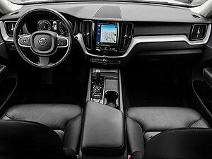 Volvo  Momentum Pro AWD B4 Diesel EU6d Allrad StandHZG Navi Leder digitales Cockpit Sou