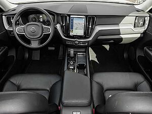 Volvo  Momentum Pro AWD B4 Diesel EU6d Allrad StandHZG Navi Leder digitales Cockpit