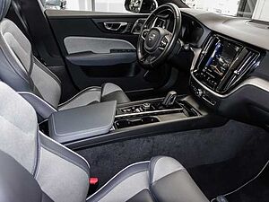 Volvo  R Design B4 Benzin EU6d HUD StandHZG Navi Leder digitales Cockpit Memory Sitze