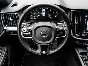 Volvo  Kombi R Design AWD T5 EU6d-T Allrad Navi digitales Cockpit Memory Sitze Soundsys