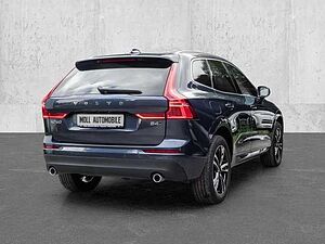 Volvo  Momentum Pro AWD B4 Diesel EU6d Allrad Navi Leder digitales Cockpit Soundsystem