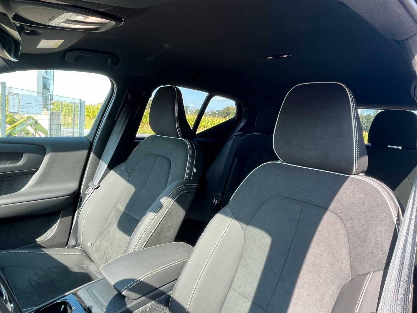 Volvo  Extended Range Black Edition Plus |AHK|20'|