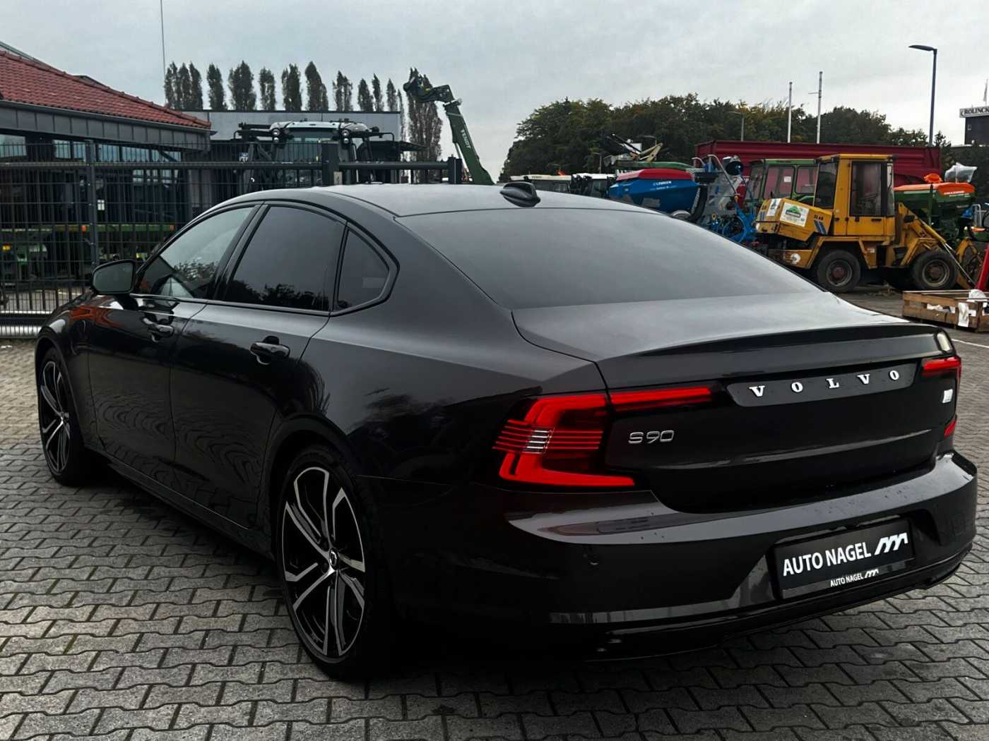 Volvo  T8 Twin Engine AWD Ultimate Dark B&W|20'|ALU