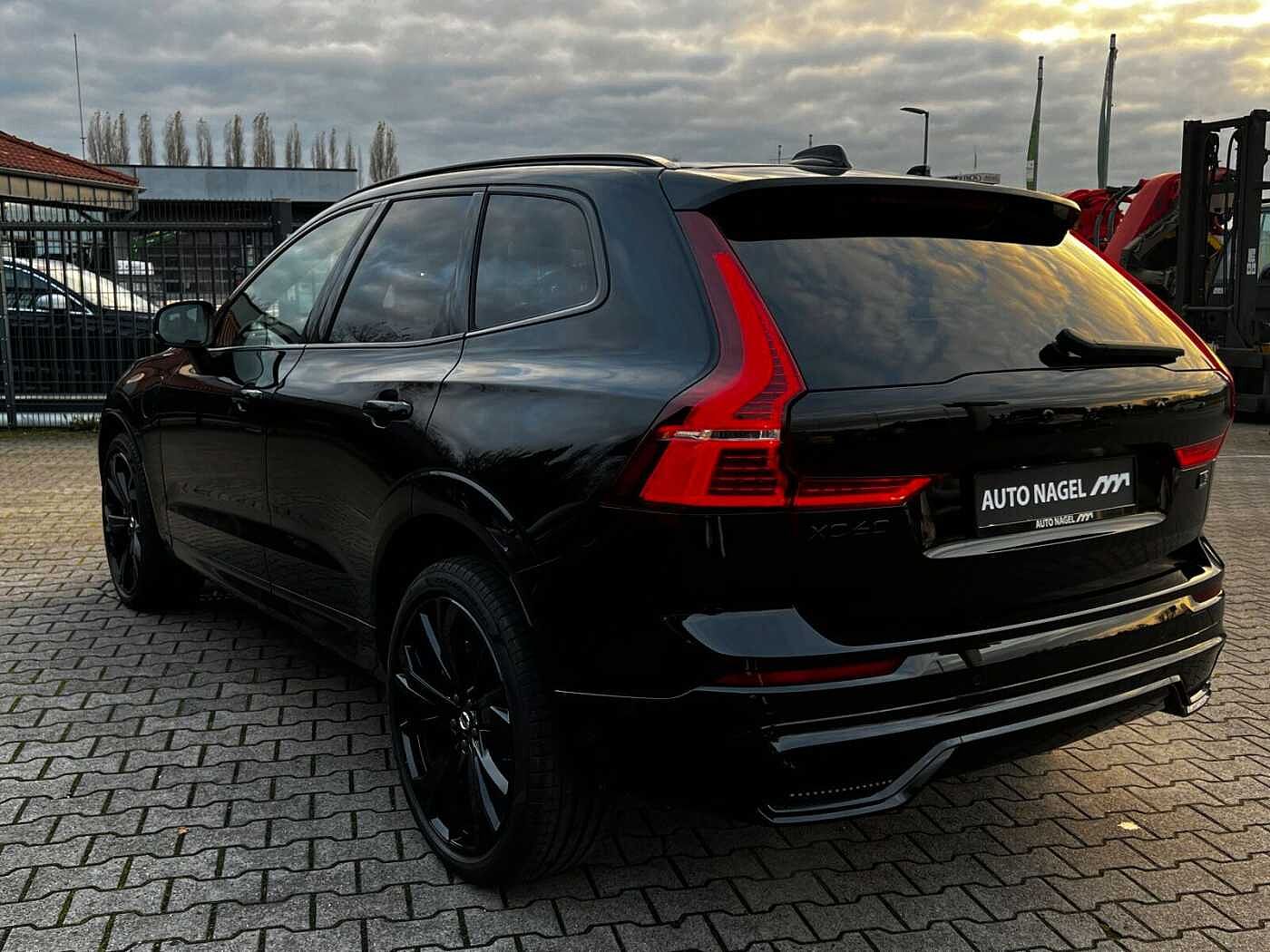 Volvo  Recharge T6 Plus Black Edition 360°|ACC|LED