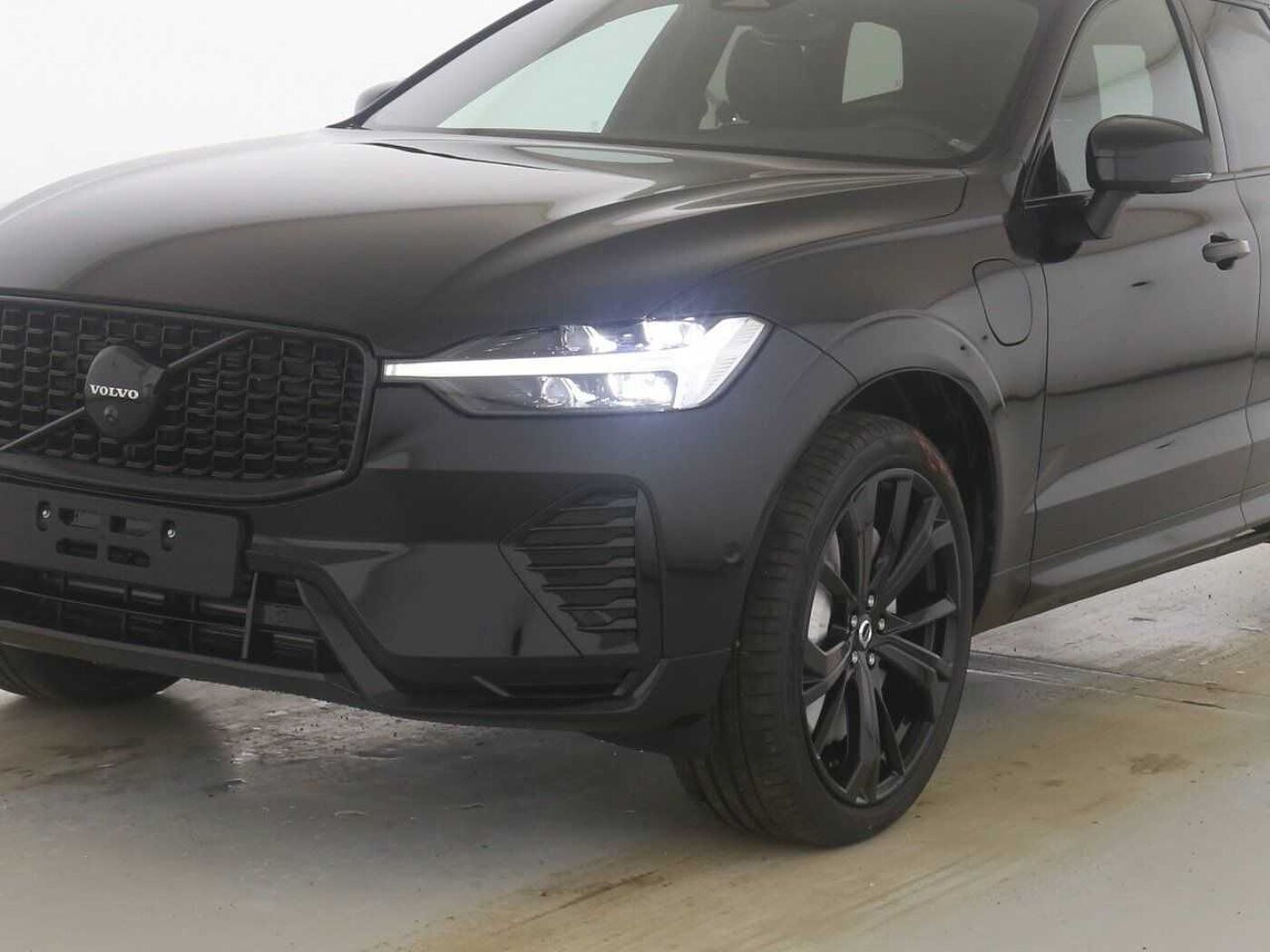 Volvo  Recharge T6 Plus Black Edition |360°|SITZH|