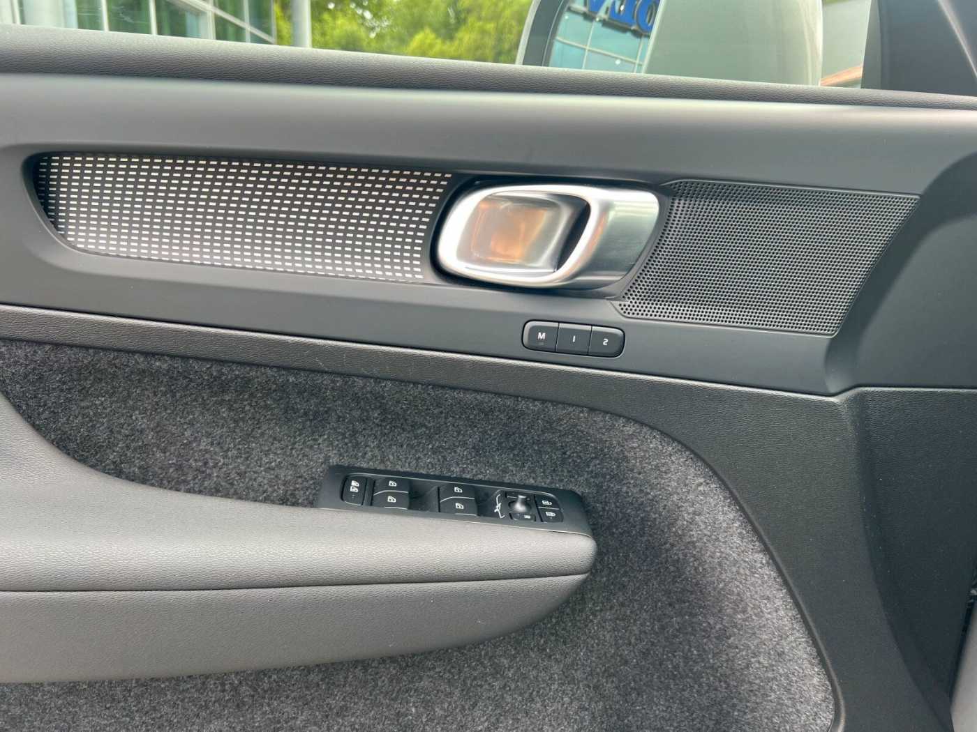 Volvo  B3 Autom. Core CONNECT|el. SITZE|LED|