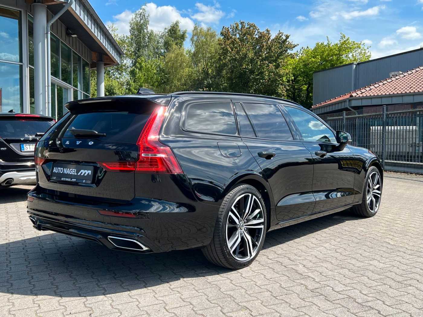 Volvo  Recharge T6 R Design LONG RANGE