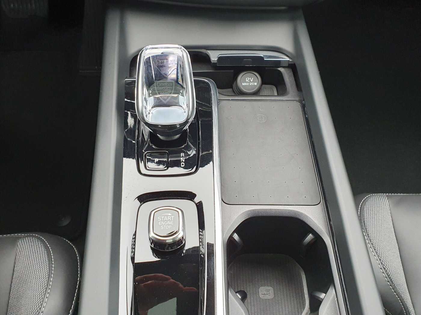 Volvo  Recharge T6 Plus Black Edition 21'|LED|PANO