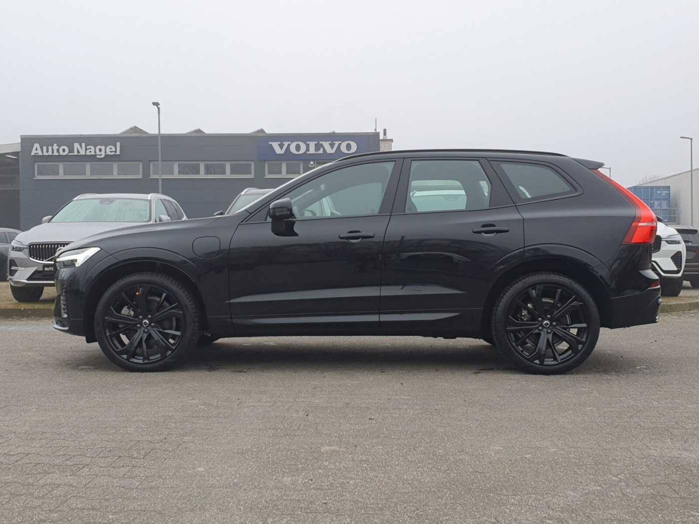 Volvo  Recharge T6 Plus Black Edition 21'|LED|PANO