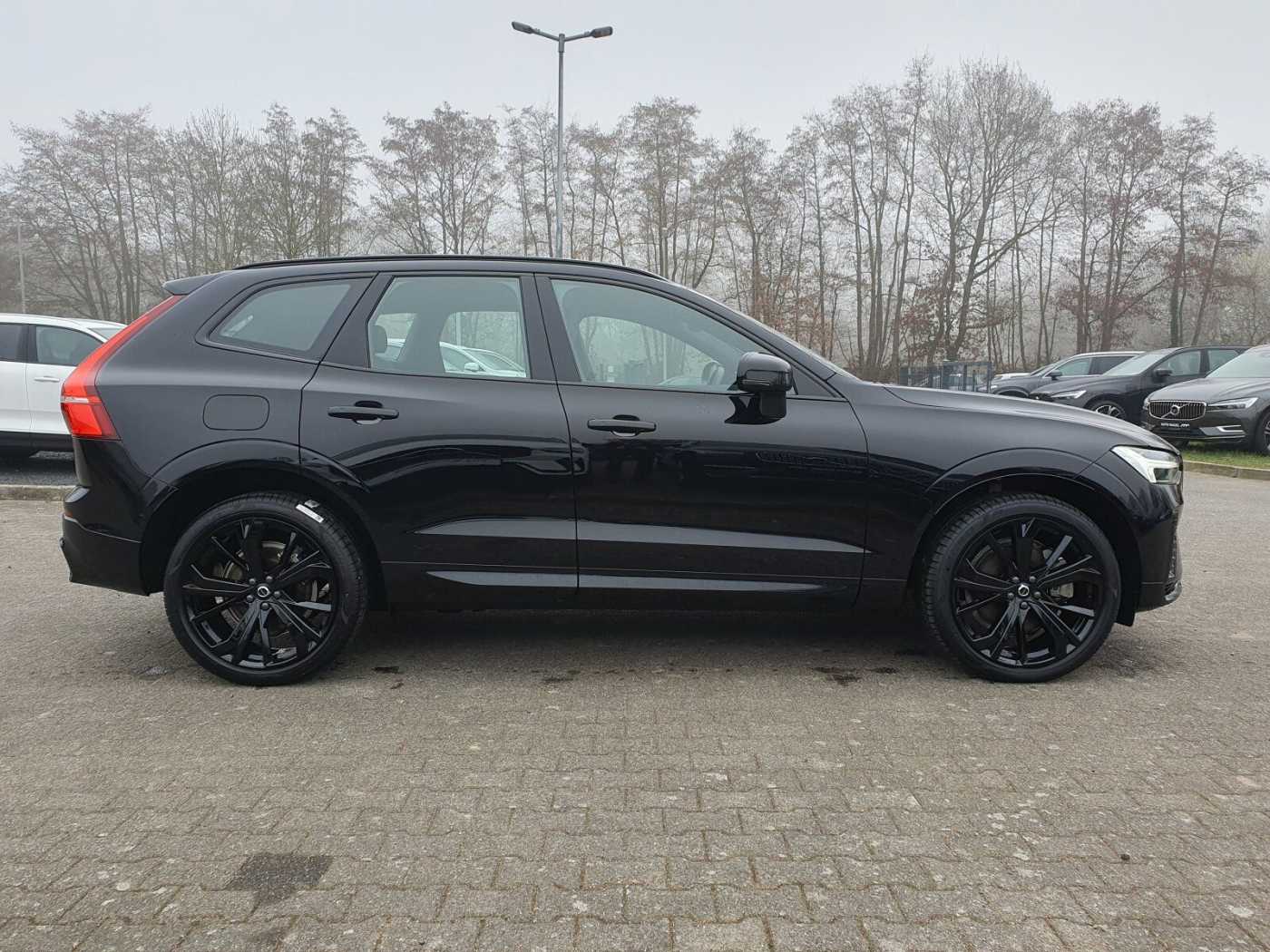 Volvo  Recharge T6 Plus Black Edition 21'|LED|PANO