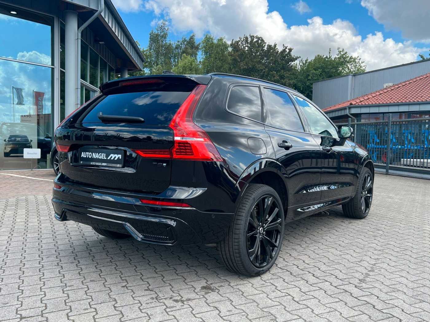 Volvo  Recharge T8 Plus Black Edition LUFT|AHK|B&W