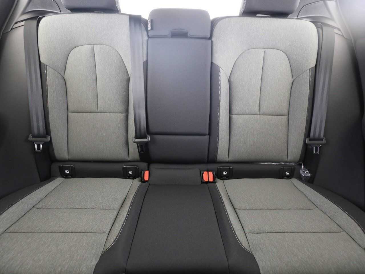 Volvo  B3 Core Keyless-Start/Autom. /Klima/LED/eFH.