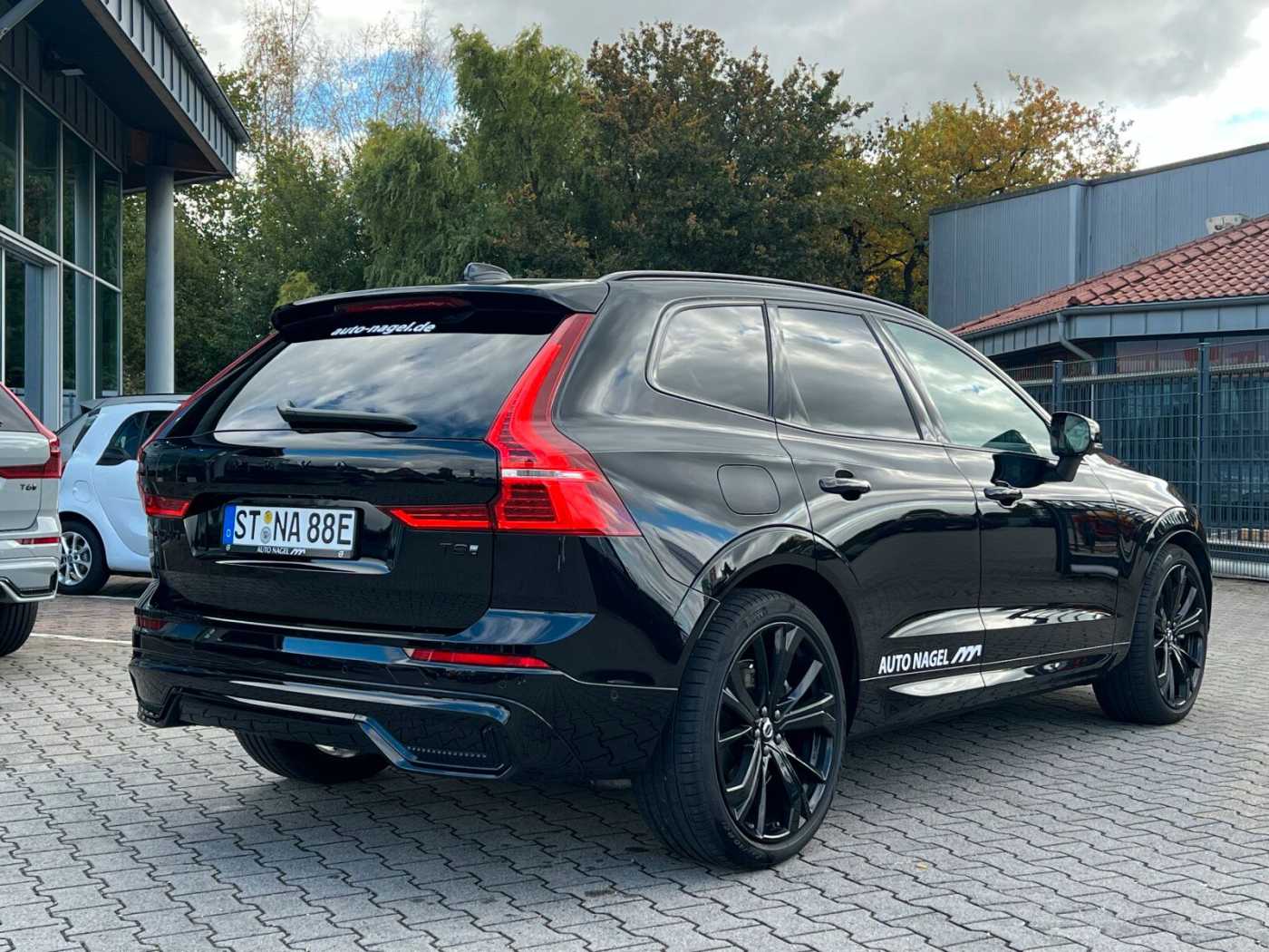 Volvo  Recharge T8 Plus Black Edition LUFT|AHK|B&W