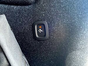 Volvo  Extended Range Black Edition Plus |AHK|20'|