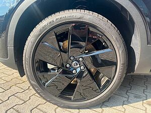 Volvo  Extended Range Black Edition Plus |AHK|20'|