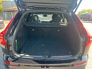 Volvo  B5 AWD Plus Black Edition PANO|STANDH|360CA
