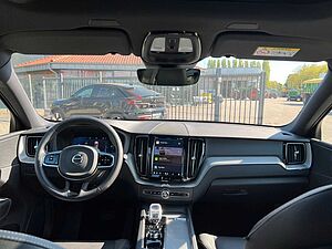 Volvo  B5 AWD Plus Black Edition PANO|STANDH|360CA