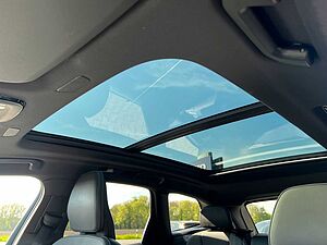 Volvo  B5 AWD Plus Black Edition PANO|STANDH|360CA