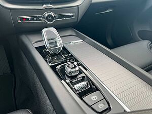 Volvo  T8 AWD Inscription Plug-In |AHK|HEAD-UP|B&W
