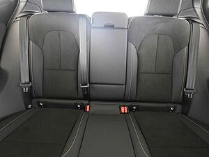 Volvo  Autom. B3 Core CONNECT|el. SITZE|19'ALU|LED|