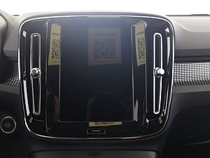 Volvo  Autom. B3 Core CONNECT|el. SITZE|19'ALU|LED|