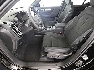 Volvo  Autom. B3 Core CONNECT|el. SITZE|19'ALU|LED|