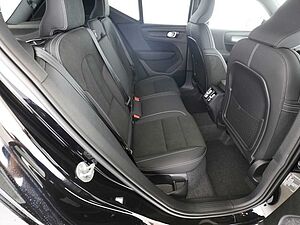 Volvo  Autom. B3 Core CONNECT|el. SITZE|19'ALU|LED|