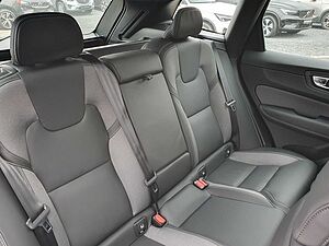 Volvo  Recharge T6 Plus Black Edition 21'|LED|PANO