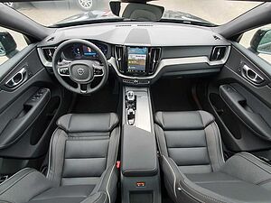 Volvo  Recharge T6 Plus Black Edition 21'|LED|PANO