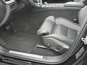 Volvo  Recharge T6 Plus Black Edition 21'|LED|PANO