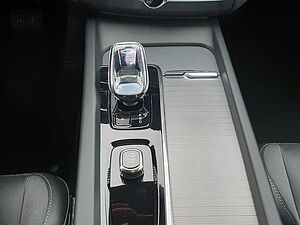 Volvo  Recharge T6 Plus Black Edition 21'|LED|PANO