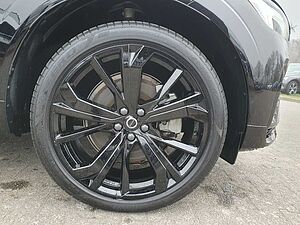 Volvo  Recharge T6 Plus Black Edition 21'|LED|PANO