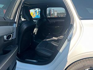 Volvo  Recharge T6 Ultra Dark ||LUFT|AHK|B&W|PANO||