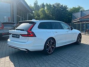 Volvo  Recharge T6 Ultra Dark ||LUFT|AHK|B&W|PANO||