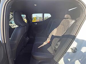 Volvo  B4 2WD Plus Dark 20'|AHK|360CAM|CONNECT