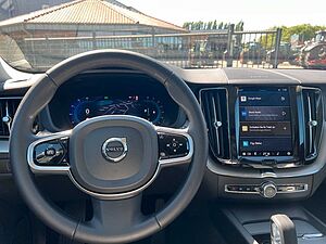 Volvo  B4 Plus Dark LED | 360° CAM | STANDHEIZUNG