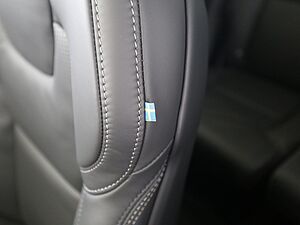 Volvo  T8 AWD Ultra Dark Plug-In B&W|AHK|22'|MASSA