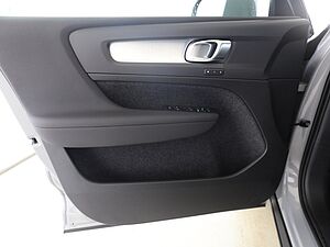 Volvo  B3 Core Keyless-Start/Autom. /Klima/LED/eFH.