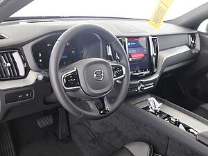 Volvo  T6 AWD Plus Black Edition PANO|HEAD UP|LUFT
