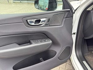 Volvo  T6 Twin Engine AWD R Design Plug-In PANO|AH
