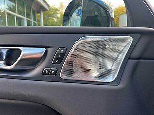 Volvo  Recharge T8 Plus Black Edition LUFT|AHK|B&W
