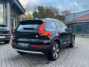 Volvo  T4 2WD Core Plug-In (E6d)