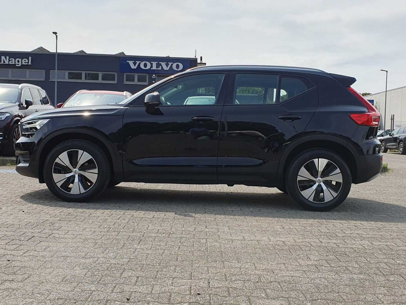 Volvo  D3 Autom. Momentum Pro Navi/Keyless-Start