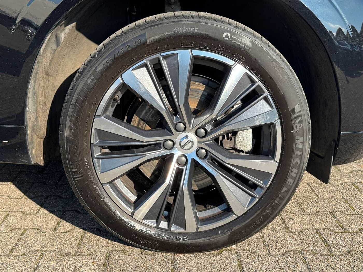 Volvo  T6 AWD Inscription Plug-In PANO | AHK | LED